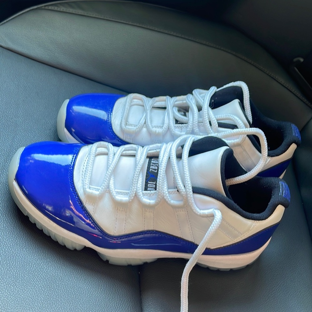Jordan 11s
